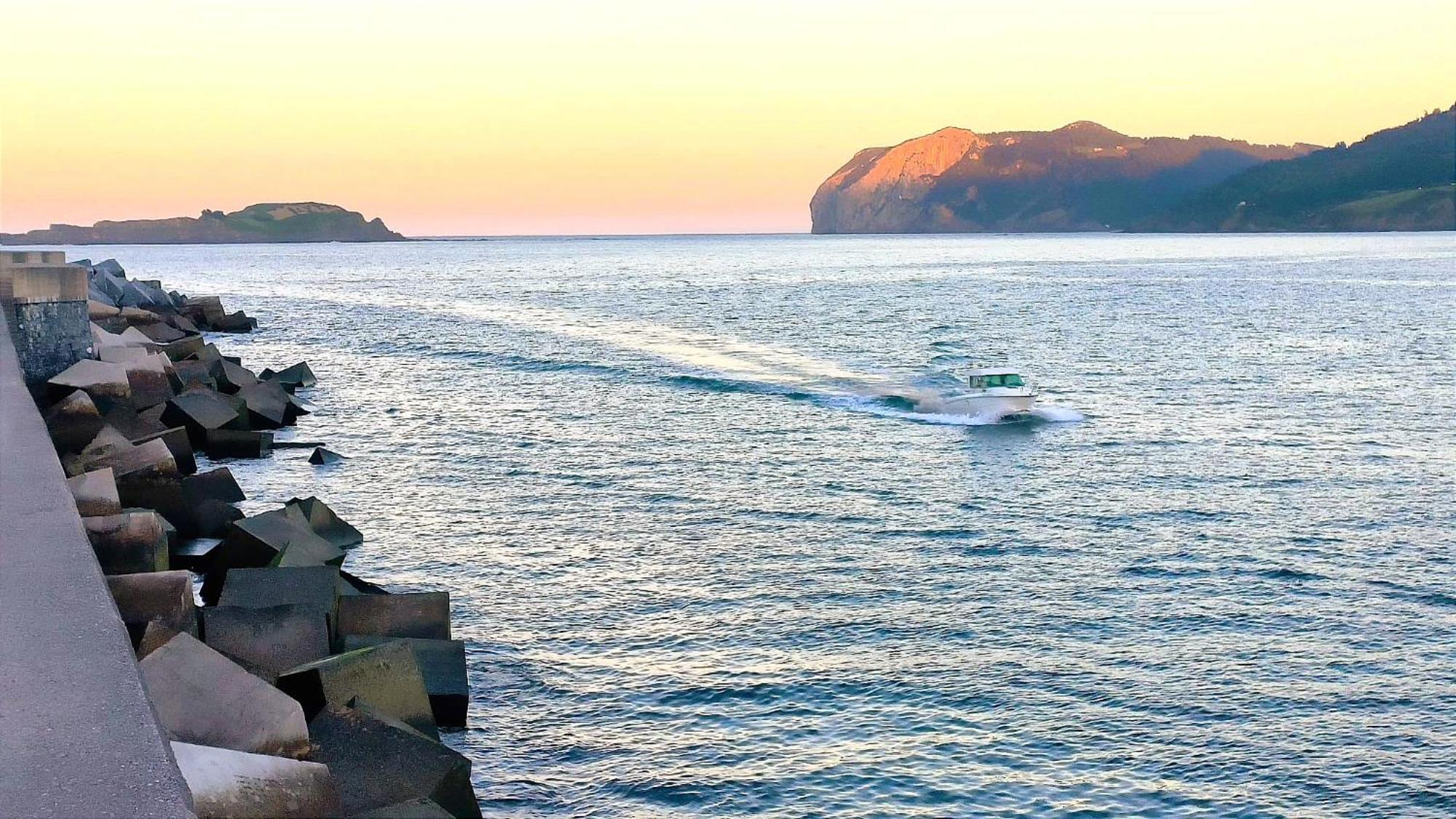 Arrantzale Beach Bermeo Kültér fotó